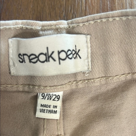 Sneak Peek Women's Beige Straight Leg Jeans - Picture 4 of 11